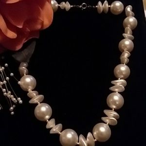 💞Pearl White multi shaped beautiful Neckalace 💞